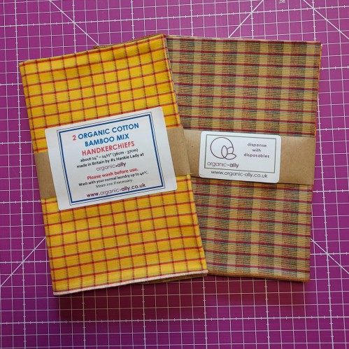 Organic cotton-bamboo blend handkerchiefs in different sizes